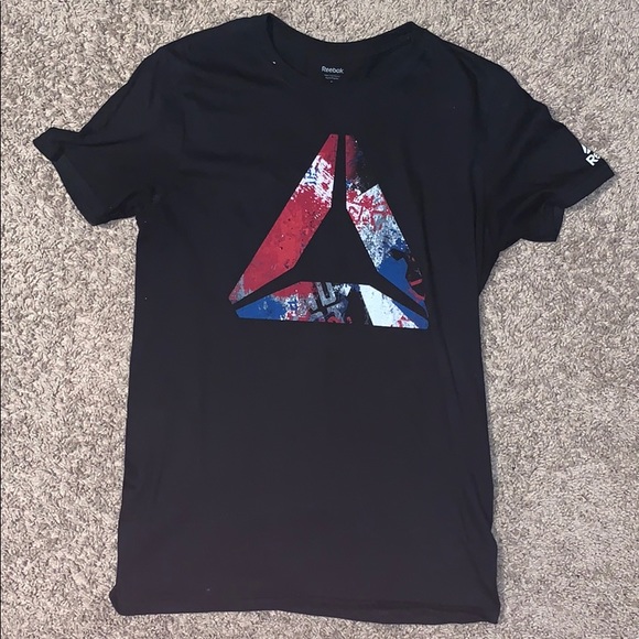 Reebok Other - Men’s Reebok tee (small)
